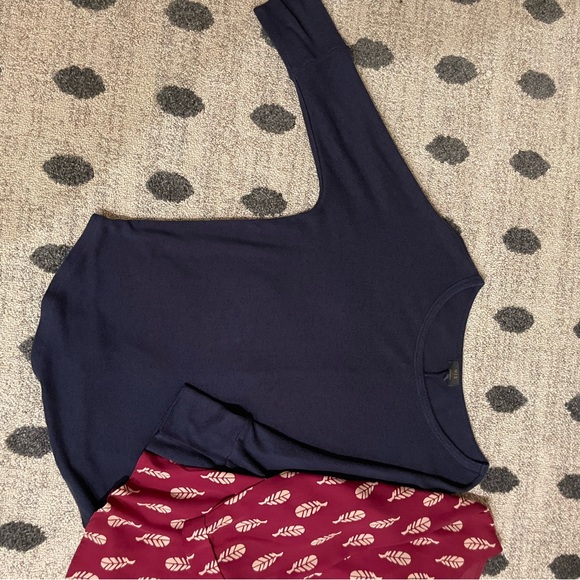 Stitch Fix Tops - Picture 2 of 3